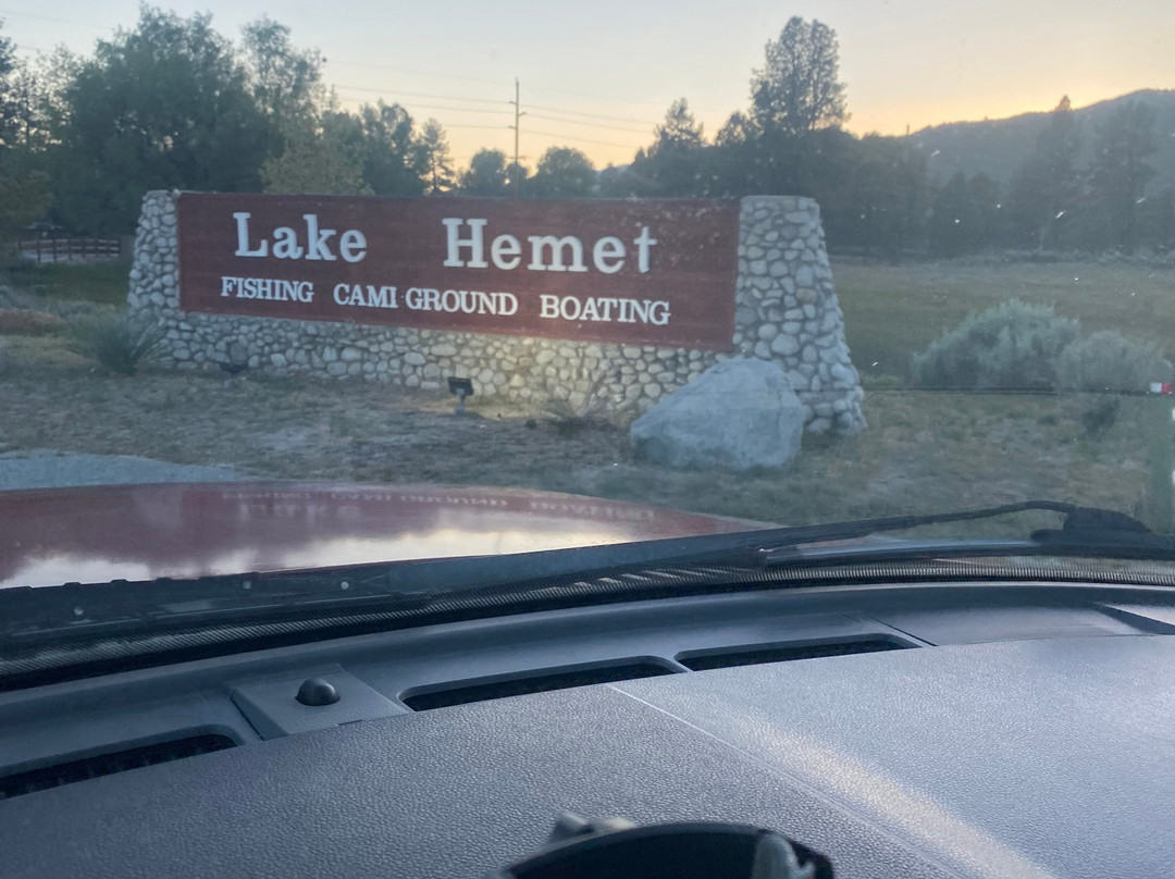 Lake Hemet-Mountain Center必去景点