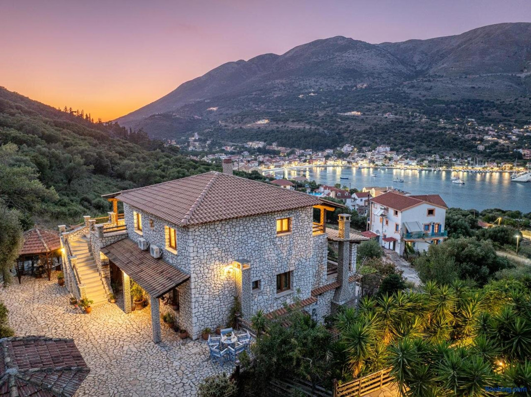 Luxury Stone Apartments Agia Efimia Greece