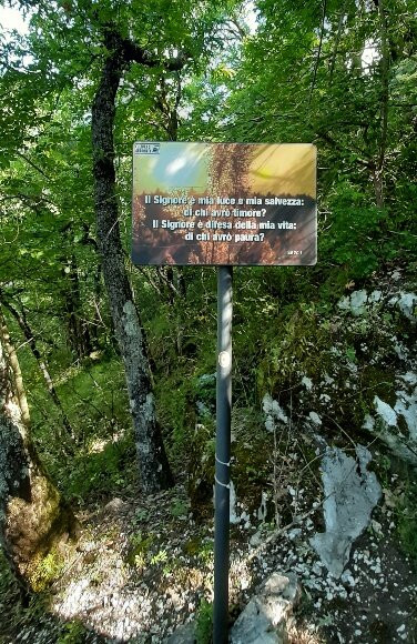 Scoglio della Preghiera-Cascia必去景点