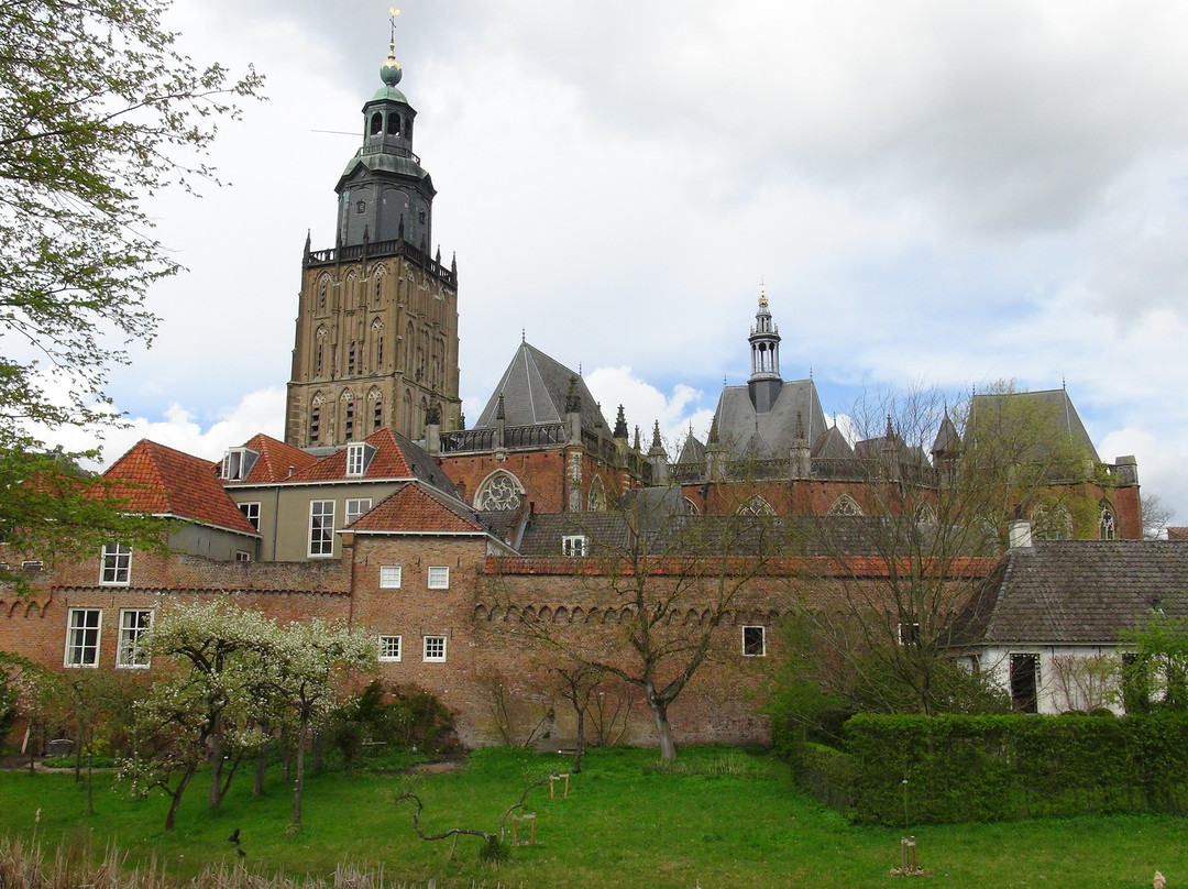 Rijksmonument Walburgiskerk Zutphen-Zutphen必去景点