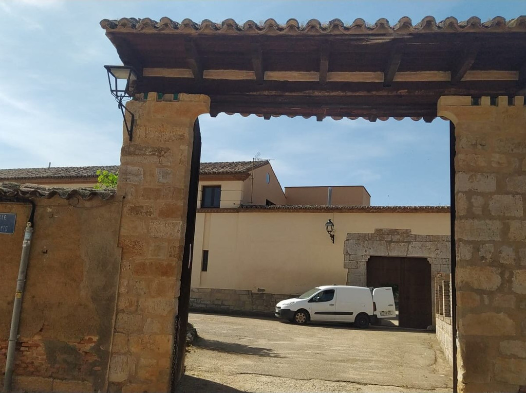 Monasterio de Sancti Spiritu-Toro必去景点