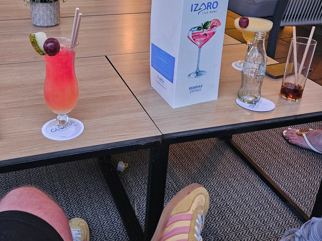 伊佐罗格洛丽亚俱乐部酒店主图