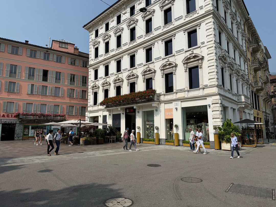 Piazza della Riforma-卢加诺必去景点