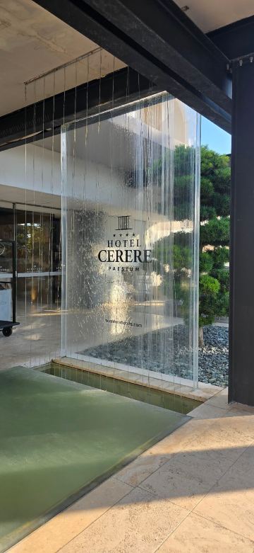 切雷雷酒店-旅行者