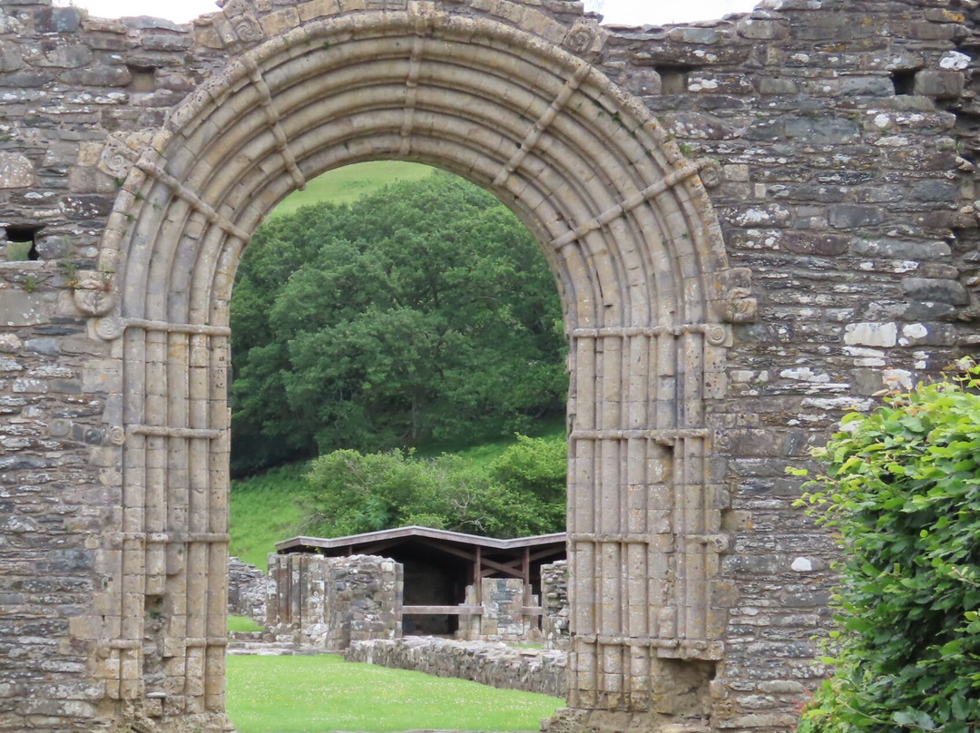 Strata Florida Abbey-Tregaron必去景点