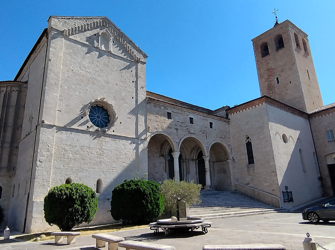 Cattedrale San Leopardo-奥西莫必去景点