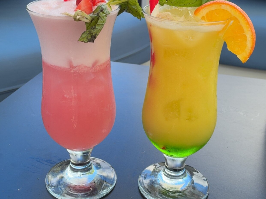 霍德森海湾酒店主图