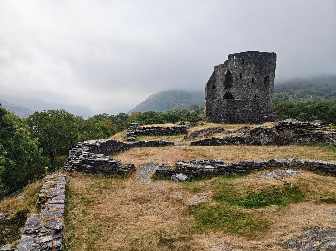Castell Dolbadarn-Llanberis必去景点