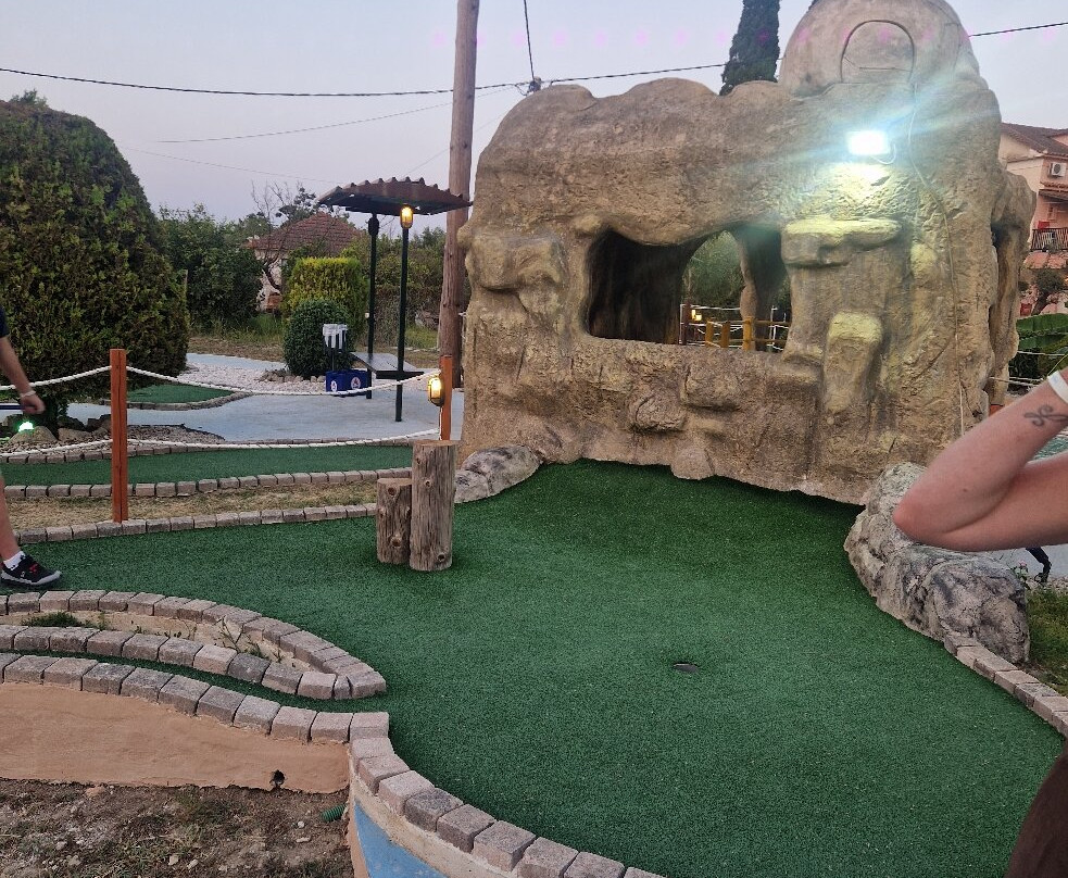 Fantasy Mini Golf-提斯里菲必去景点