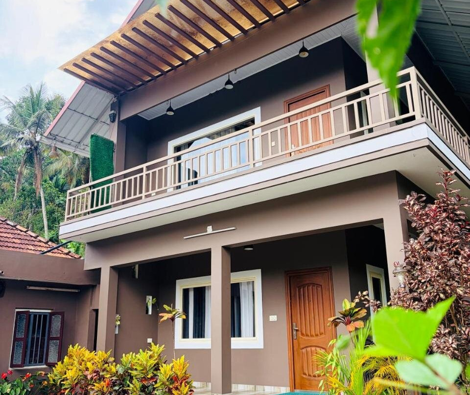Iruttukanam酒店住宿-Linn View Home Stay Munnar