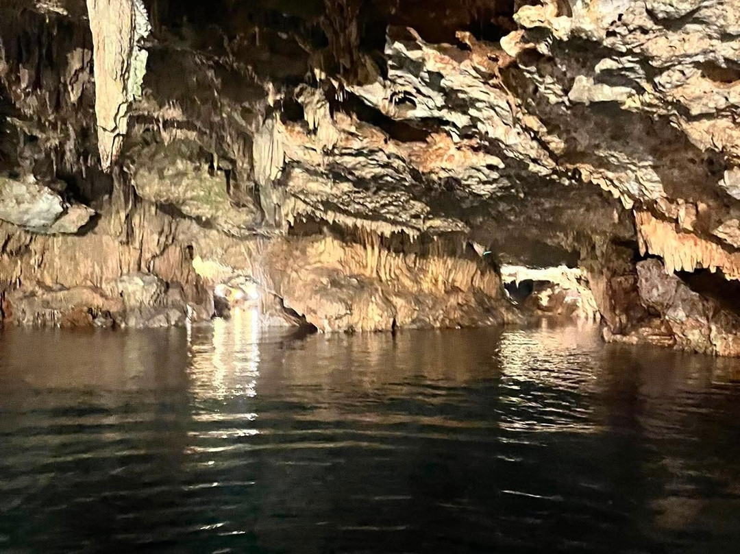 Caves of Diros-Diros必去景点