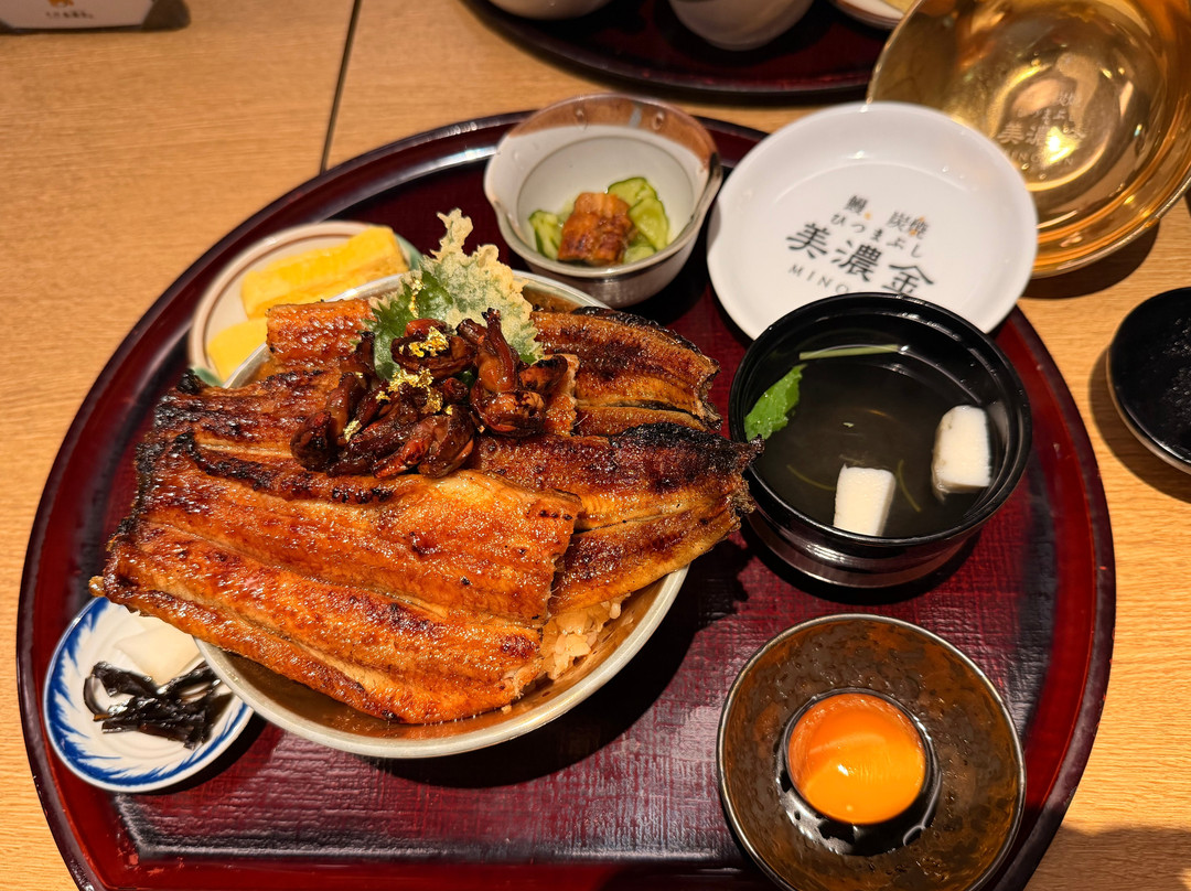 鰻 炭焼 ひつまぶし 美濃金 神田本店