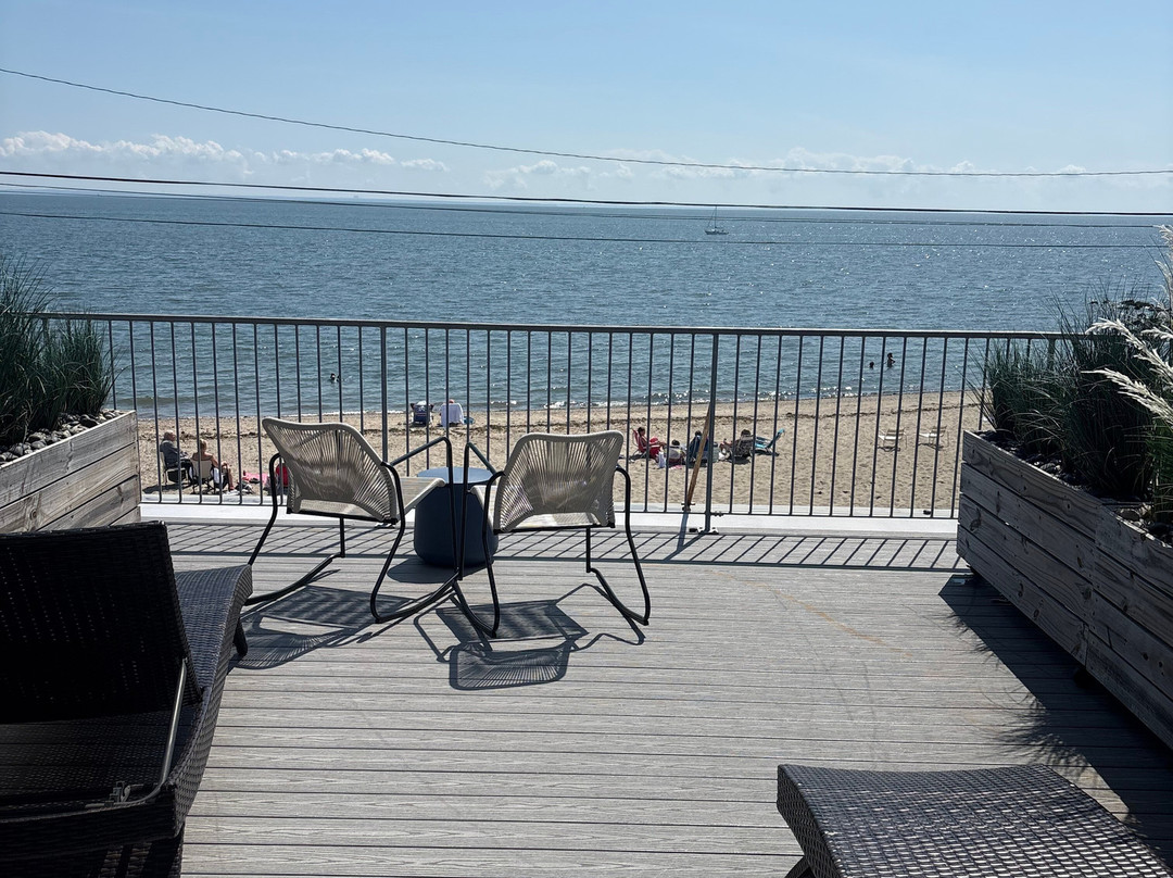 The Surfside Hotel主图