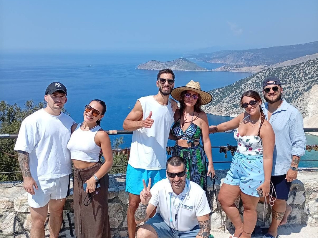 Kefalonia Excursions-阿尔戈斯托利翁必去景点
