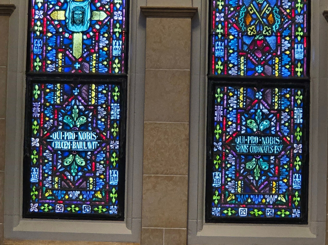 Basilica and National Shrine of Mary Help of Christians at Holy Hill-Hubertus必去景点
