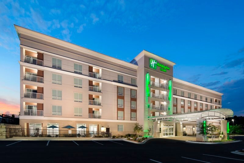 Mills River酒店住宿-Holiday Inn & Suites Arden - Asheville Airport By IHG