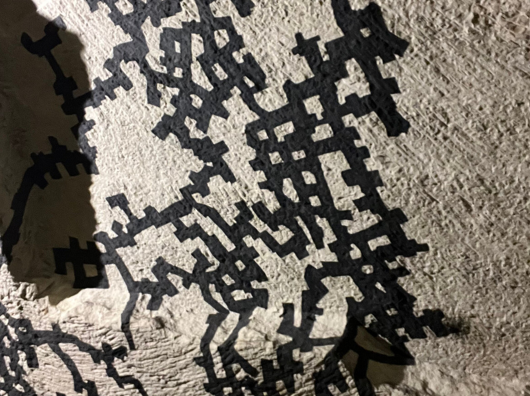 Les Caves Champignonnières Des Roches-Bourre必去景点