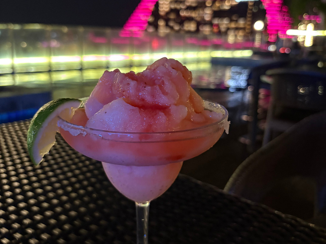 马尼拉湾金斯福德酒店主图