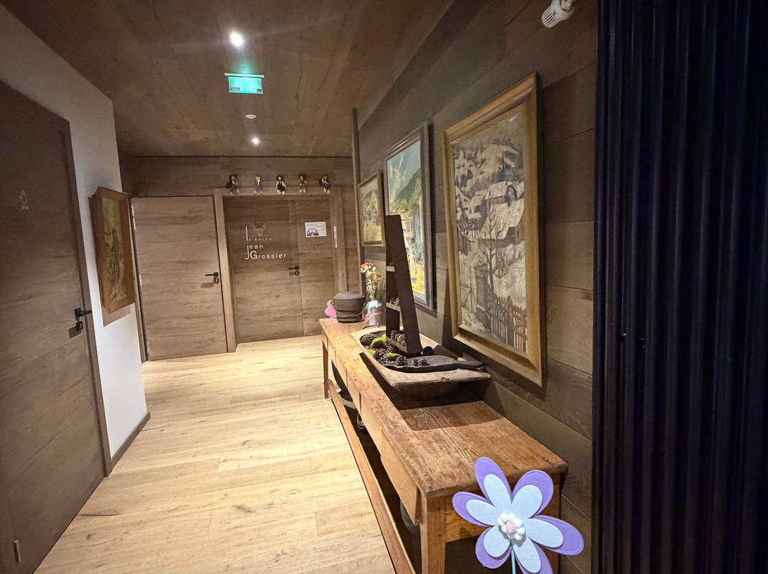 领小屋酒店主图