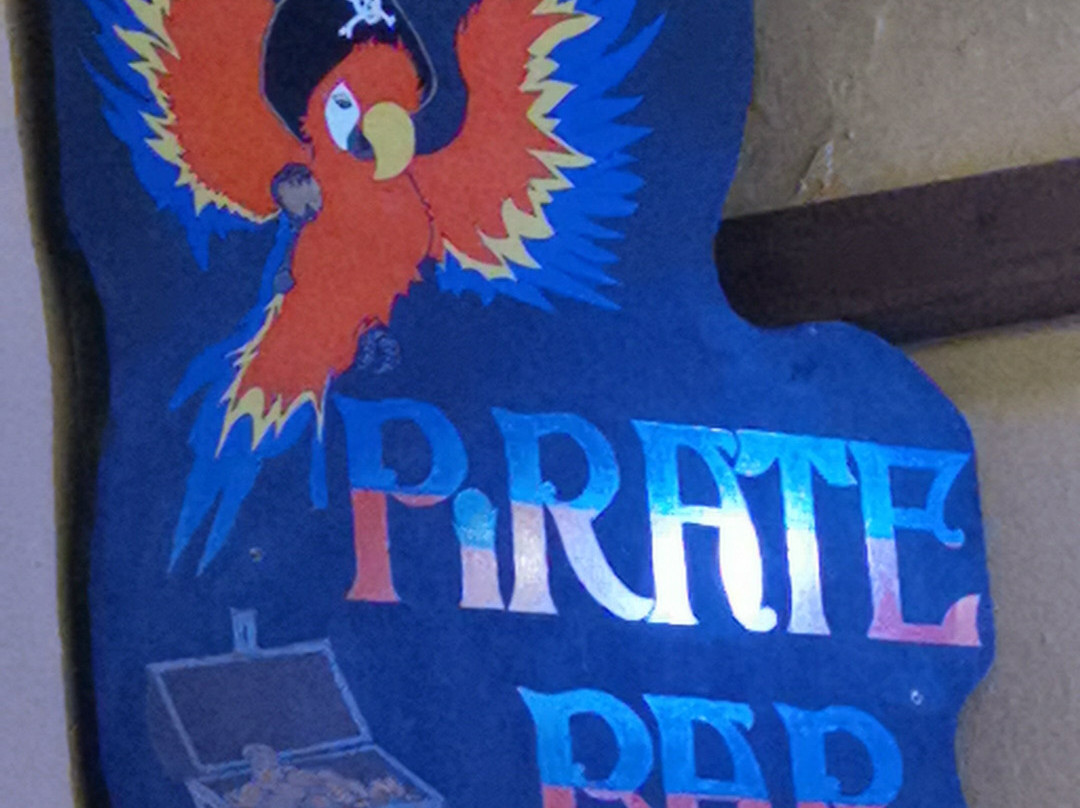 The Pirate Bar-Cala Llonga必去景点