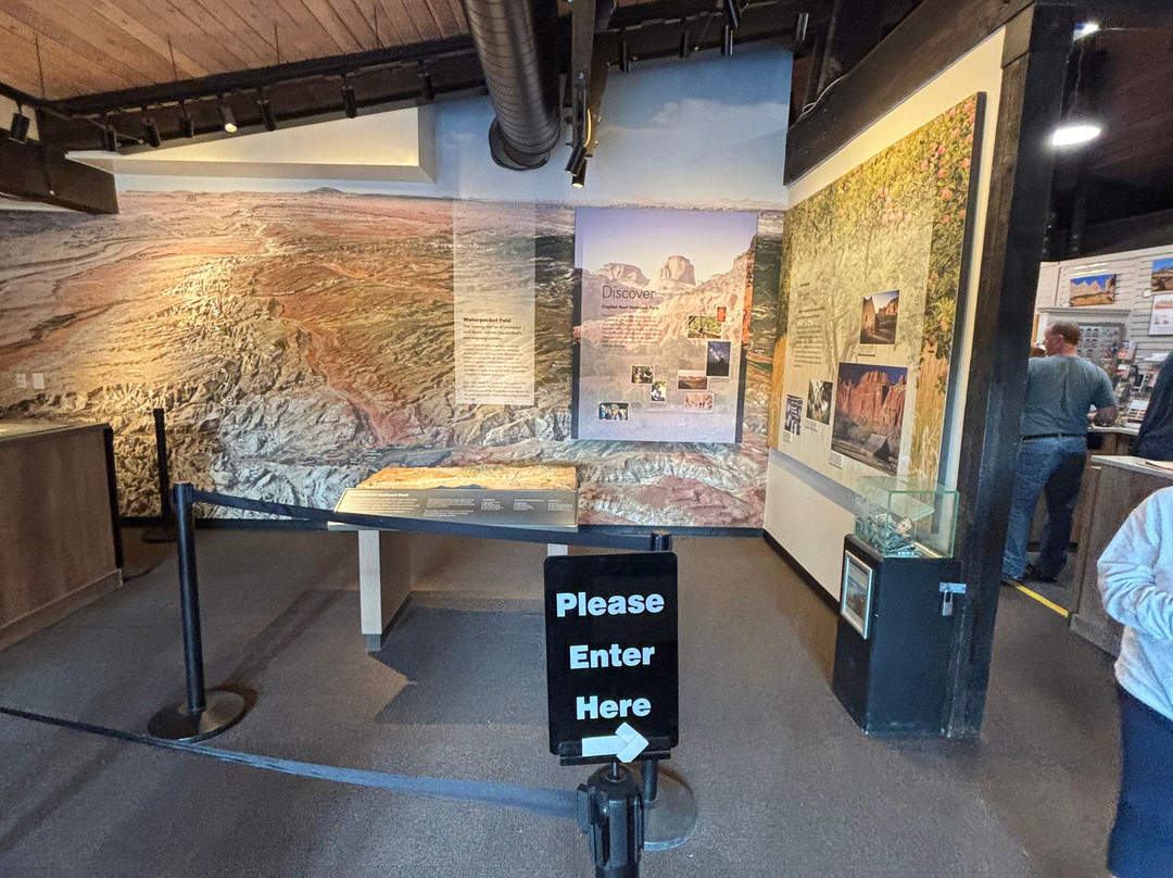 Capitol Reef National Park Visitor Center-圆顶礁国家公园必去景点