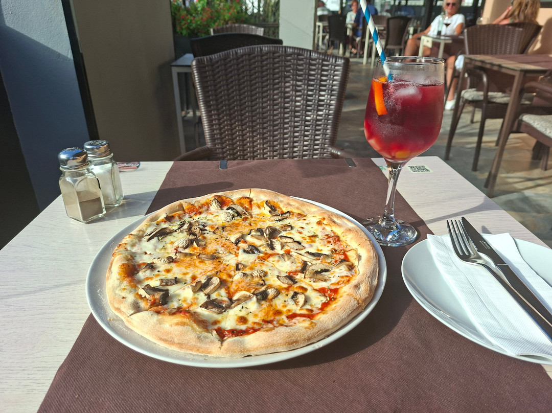 S75 Restaurant