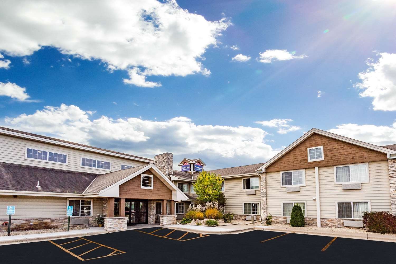 AmericInn by Wyndham Hotel and Suites Long Lake-官方