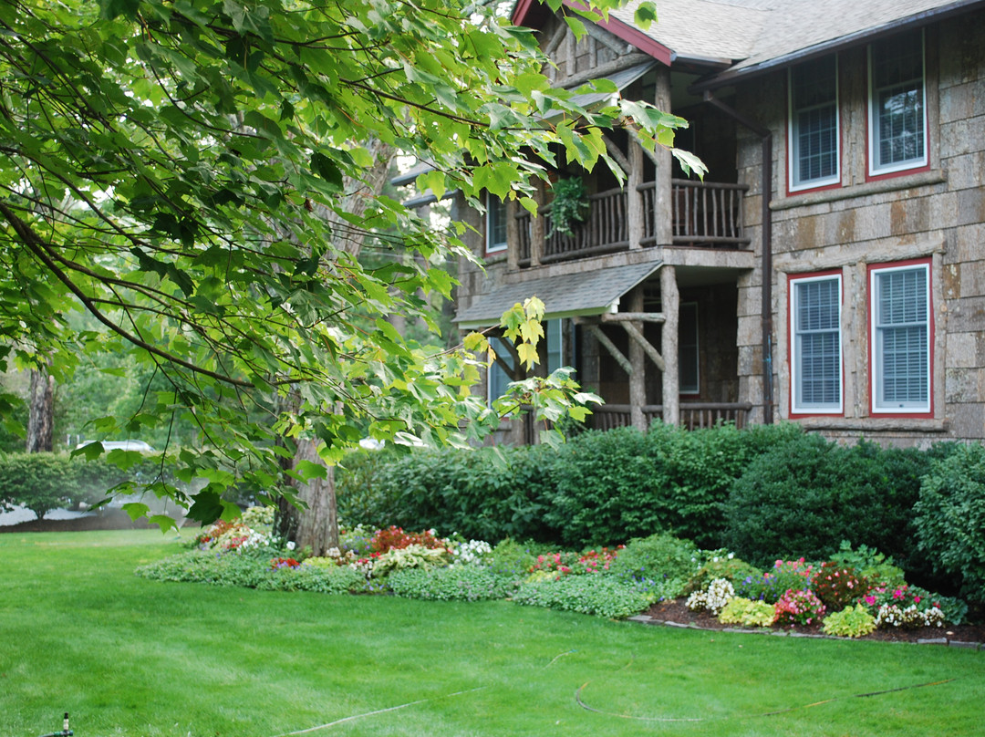 Jonas Ridge酒店住宿-Eseeola Lodge at Linville Golf Club