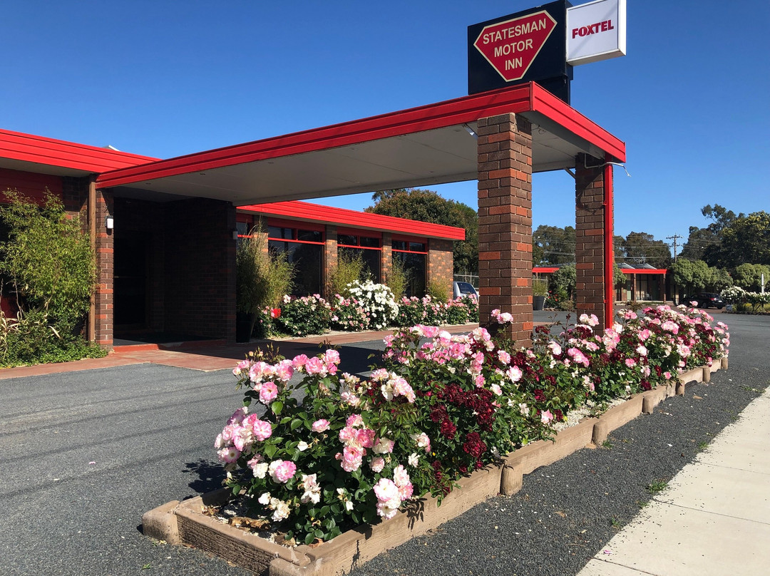 Lake Bolac酒店住宿-Statesman Motor Inn