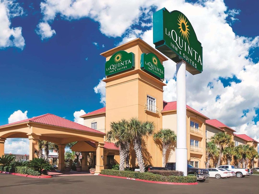 La Quinta Inn & Suites by Wyndham Beaumont West主图