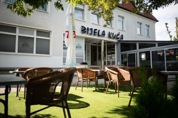 Bijela kuca