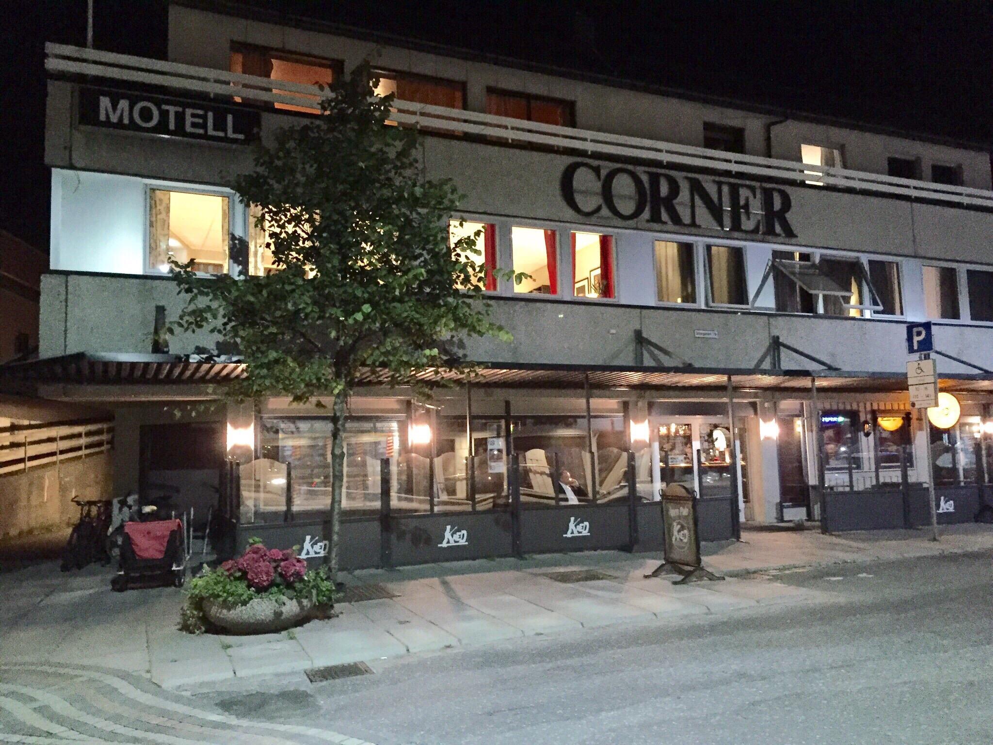 Corner Hotell-官方
