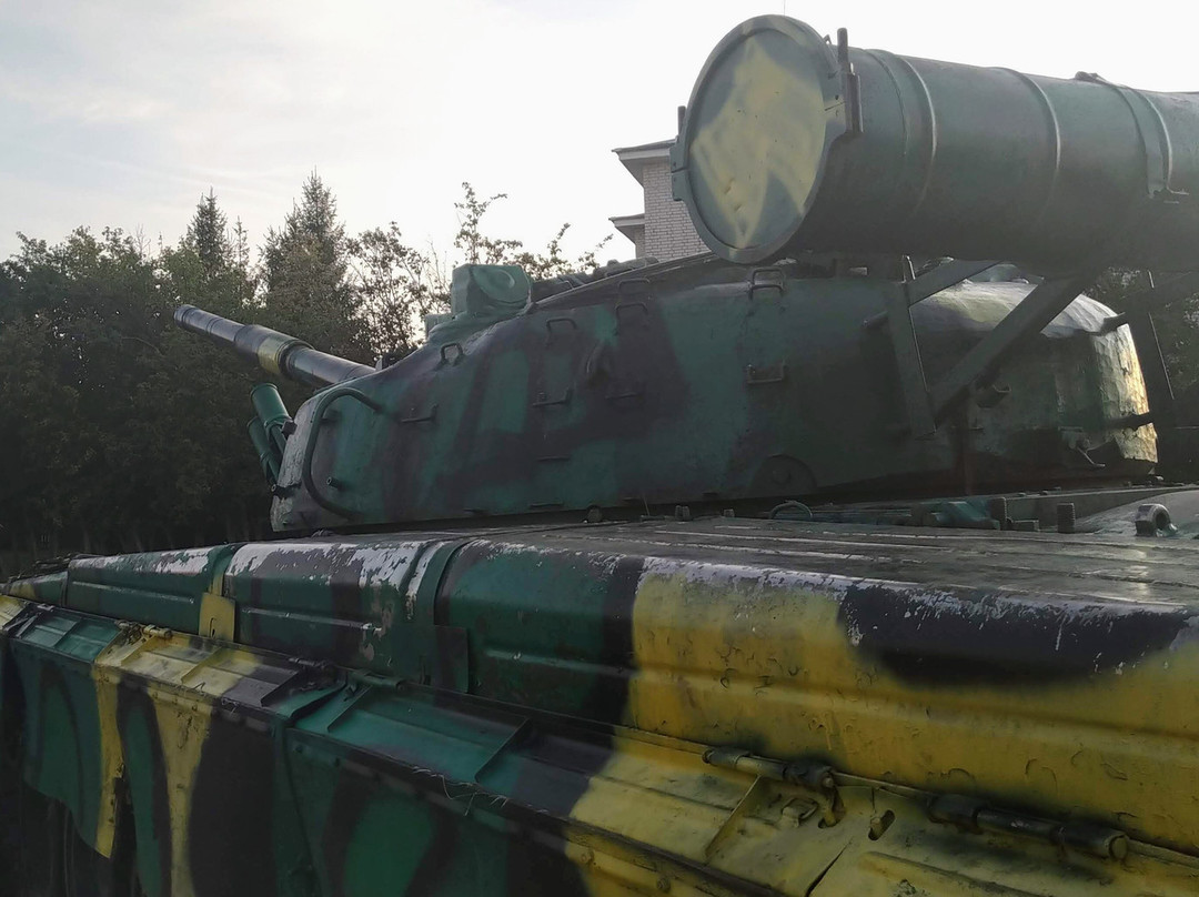 Tank T-80 Monument景点图片
