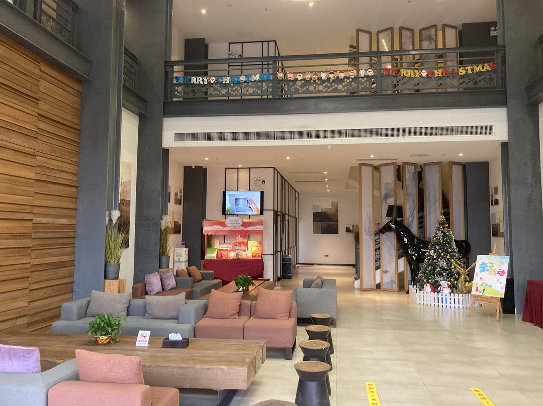 晨曦凤悦轻尚酒店主图