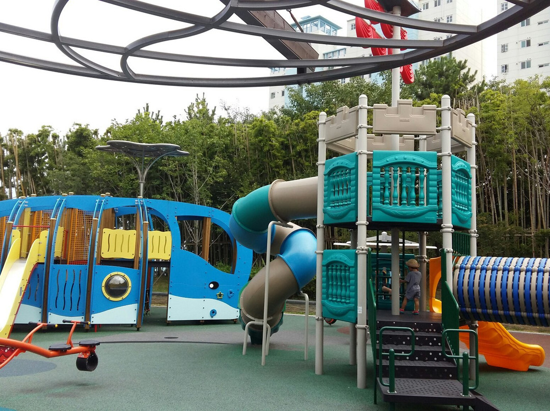 Jangsaengpo Whale Culture Village