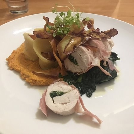 Ngati Ruanui Stratford Mountain House Hotel主图