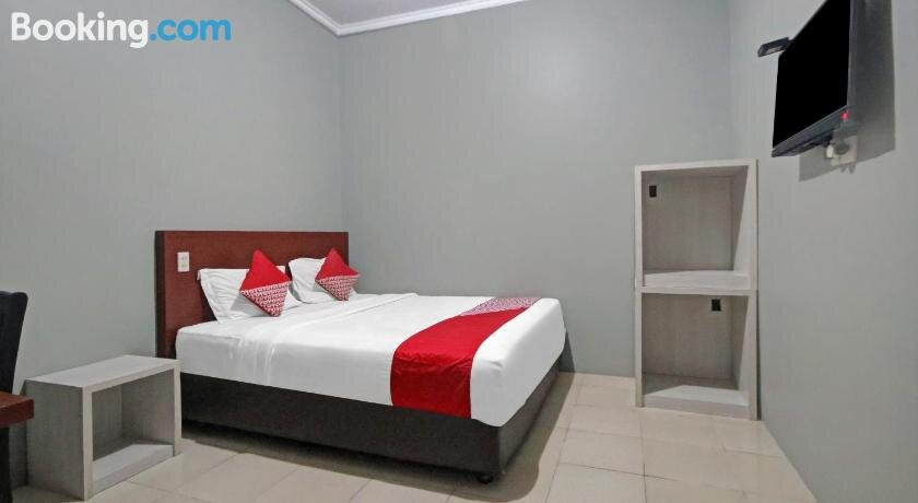 OYO 90359 Sbh Residence