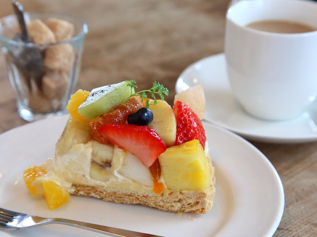 鹤冈市餐馆和美食-Fruit Shop Aomoriya