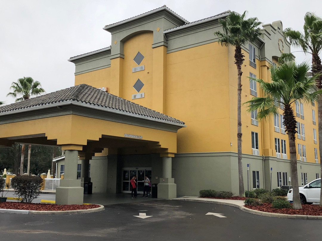 奥兰多佳乐利棕榈酒店主图