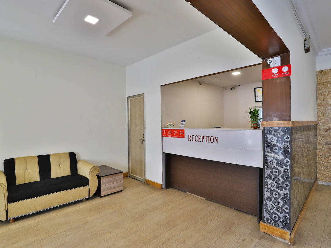 OYO 29275 Hotel Mayura