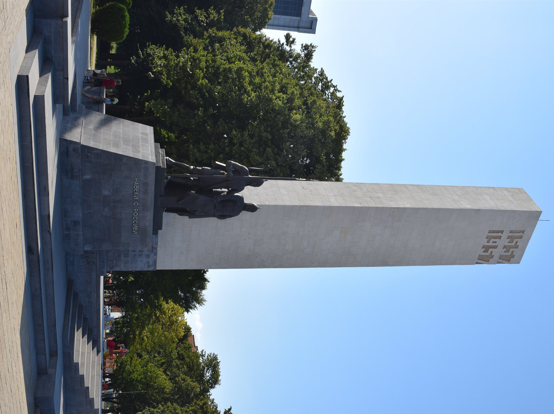 Obelisk Forever With Russia