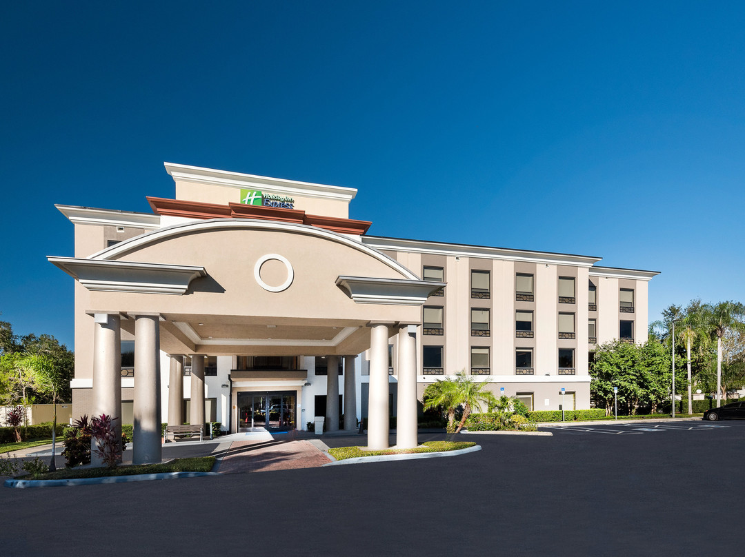 Holiday Inn Express & Suites Bartow By IHG主图