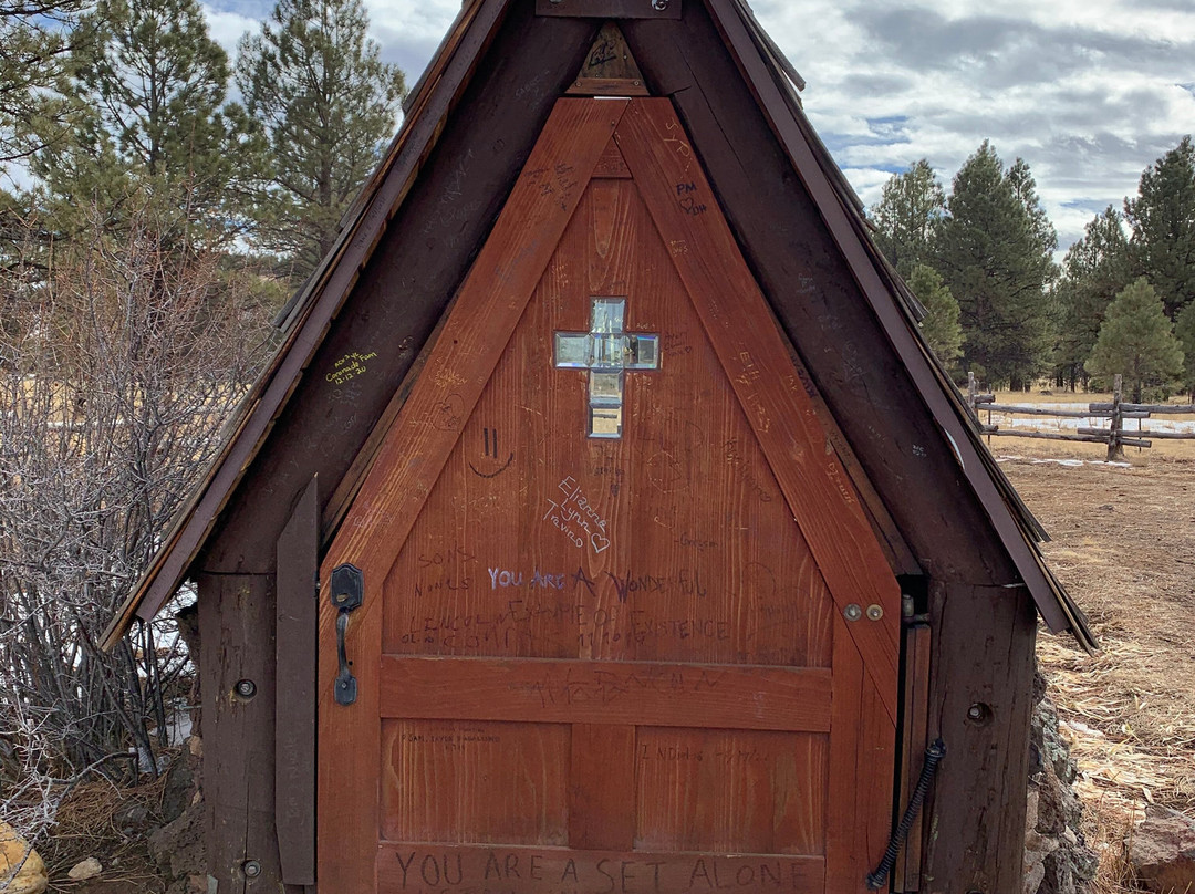 Chapel of the Holy dove景点图片