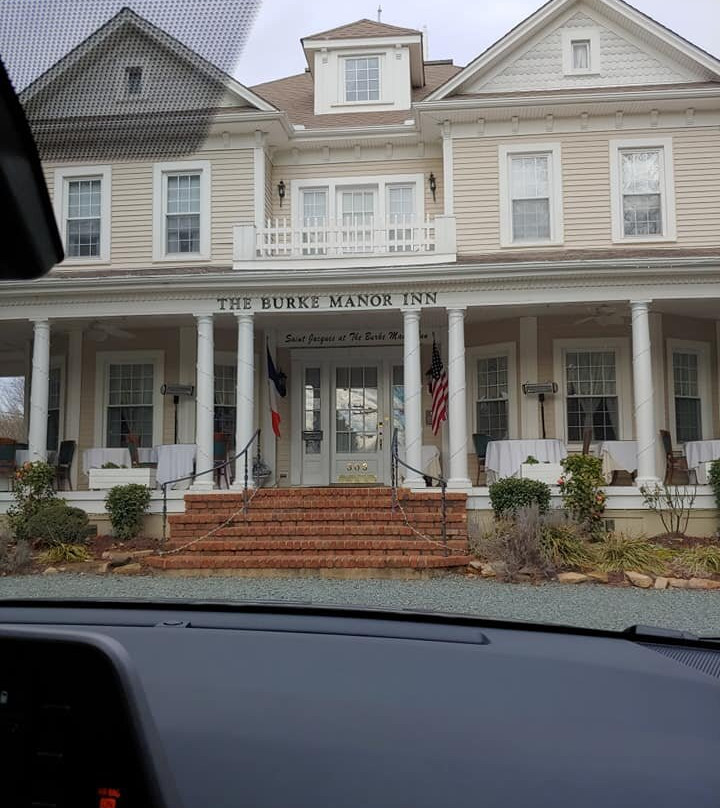 Burke Manor Inn & Pavilion主图