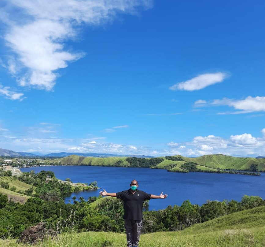 Bukit Teletubbies Kabupaten Jayapura-查亚普拉必去景点
