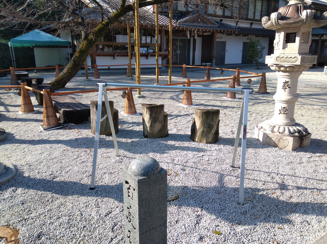 Iwashidu Shrine-宝冢市必去景点