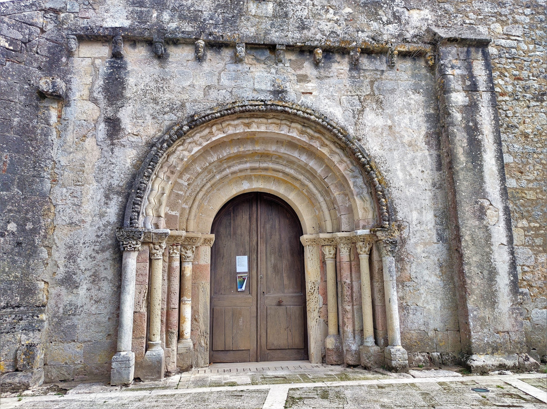 Église Notre-Dame-de-l'Assomption de Ménestérol景点图片
