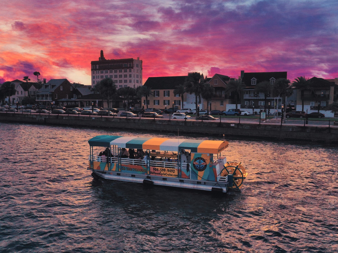 Old Town Party Boat景点图片
