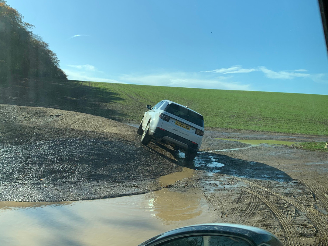 Land Rover Experience-卢顿必去景点
