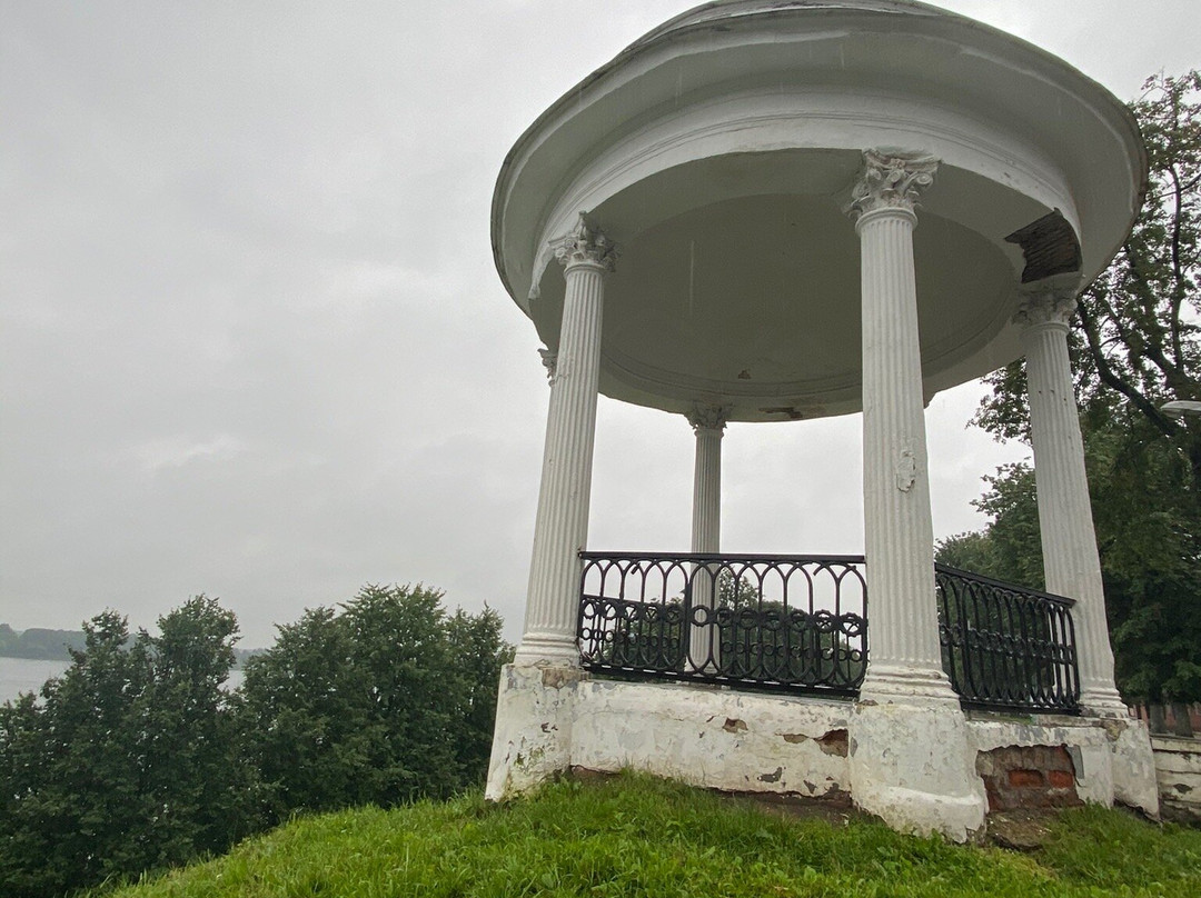 Pavilion on Volga's harbour景点图片